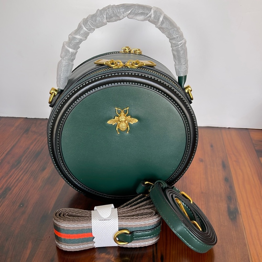 Jinxiniu unique round leather purse, Brand New